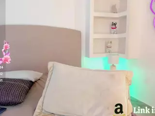 nathalyn-b's Live Sex Cam Show