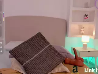nathalyn-b's Live Sex Cam Show