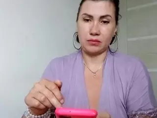 ROXOLANAASEXY's Live Sex Cam Show