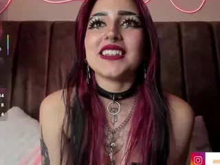 valentina-asmodea's Live Sex Cam Show