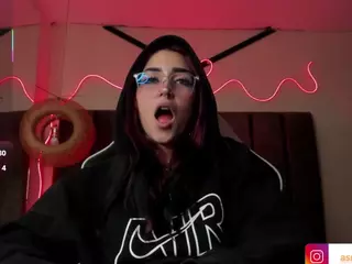 valentina-asmodea's Live Sex Cam Show