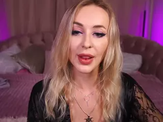 CandyGraces's Live Sex Cam Show