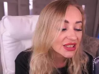 CandyGraces's Live Sex Cam Show