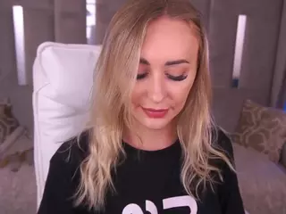 CandyGraces's Live Sex Cam Show