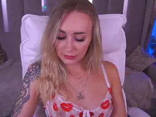 CandyGraces's Live Sex Cam Show