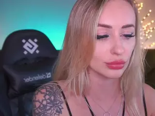 CandyGraces's Live Sex Cam Show