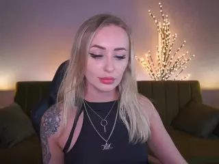 CandyGraces's Live Sex Cam Show