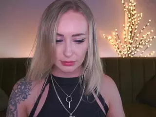 CandyGraces's Live Sex Cam Show