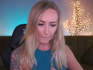 CandyGraces's Live Sex Cam Show