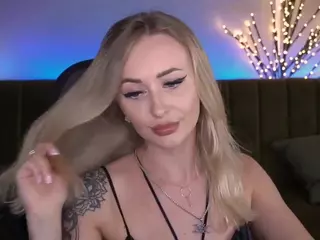 CandyGraces's Live Sex Cam Show
