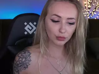 CandyGraces's Live Sex Cam Show
