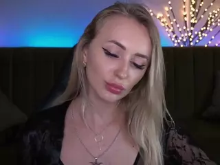 CandyGraces's Live Sex Cam Show