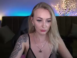 CandyGraces's Live Sex Cam Show