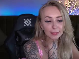 CandyGraces's Live Sex Cam Show
