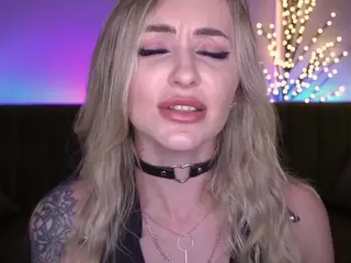 CandyGraces's Live Sex Cam Show