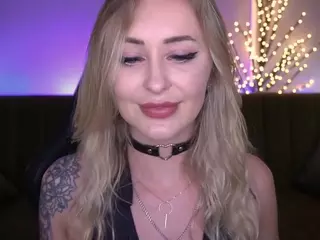 CandyGraces's Live Sex Cam Show