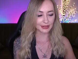 CandyGraces's Live Sex Cam Show
