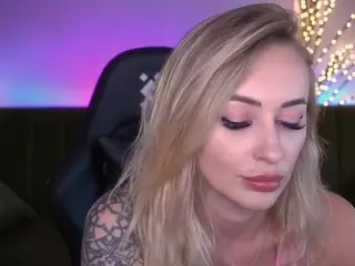 CandyGraces's Live Sex Cam Show