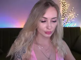 CandyGraces's Live Sex Cam Show