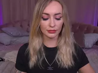 CandyGraces's Live Sex Cam Show