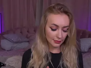 CandyGraces's Live Sex Cam Show