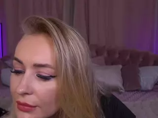 CandyGraces's Live Sex Cam Show