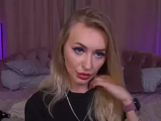 CandyGraces's Live Sex Cam Show