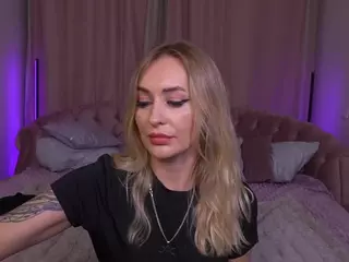 CandyGraces's Live Sex Cam Show