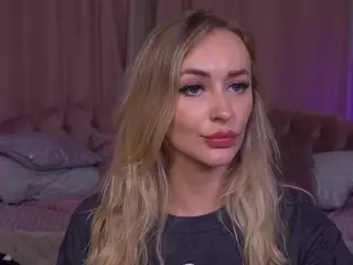 CandyGraces's Live Sex Cam Show