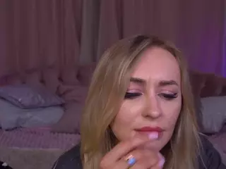 CandyGraces's Live Sex Cam Show