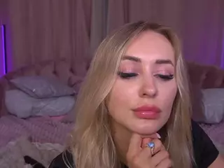CandyGraces's Live Sex Cam Show