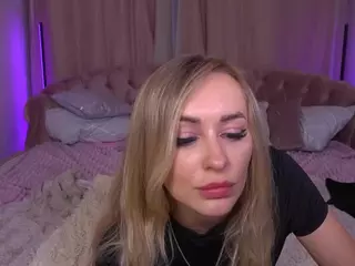 CandyGraces's Live Sex Cam Show