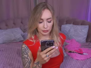 CandyGraces's Live Sex Cam Show