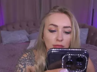 CandyGraces's Live Sex Cam Show