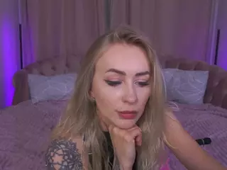 CandyGraces's Live Sex Cam Show