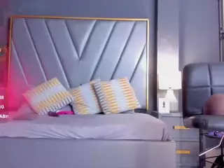 lauremkey's Live Sex Cam Show