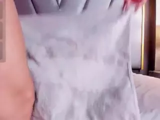 lauremkey's Live Sex Cam Show