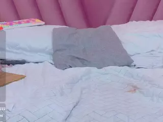 Beautifulskinny18's Live Sex Cam Show