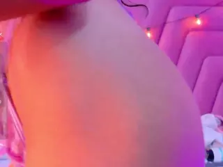 Beautifulskinny18's Live Sex Cam Show