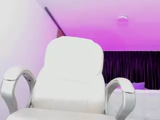 nathaliie-cruz's Live Sex Cam Show