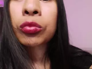 nathaliie-cruz's Live Sex Cam Show