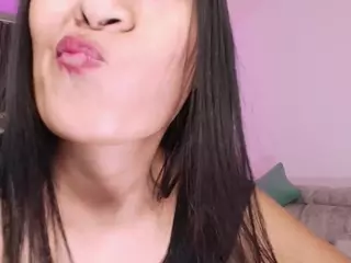 nathaliie-cruz's Live Sex Cam Show