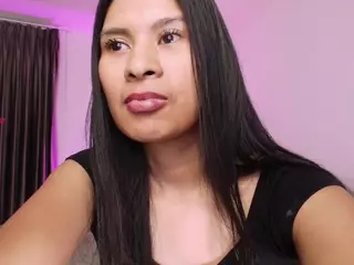 nathaliie-cruz's Live Sex Cam Show