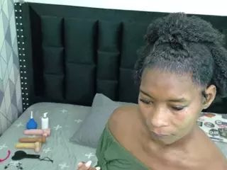 petitelittleebony's Live Sex Cam Show