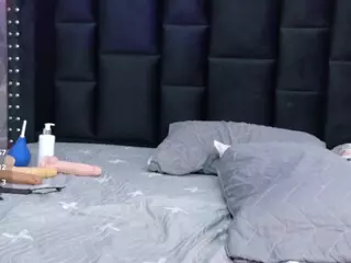 petitelittleebony's Live Sex Cam Show