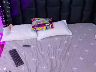 petitelittleebony's Live Sex Cam Show