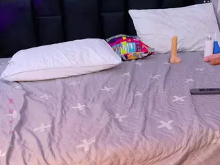 petitelittleebony's Live Sex Cam Show