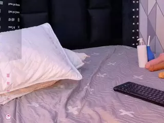 petitelittleebony's Live Sex Cam Show