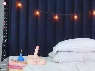 petitelittleebony's Live Sex Cam Show