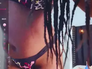 petitelittleebony's Live Sex Cam Show